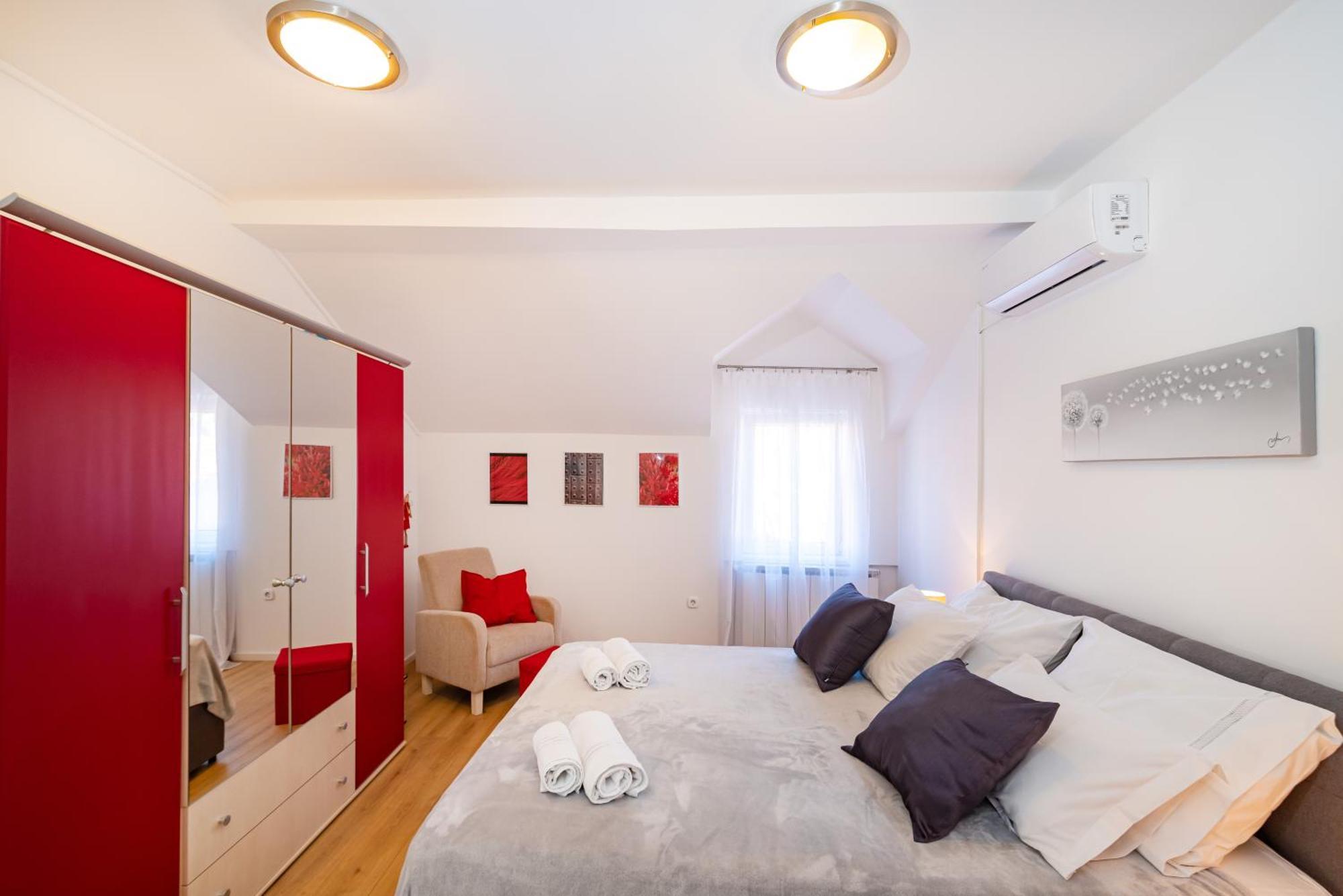 Mediterranean Terrace Apartment With Bikes & Sup Skradin Exteriör bild