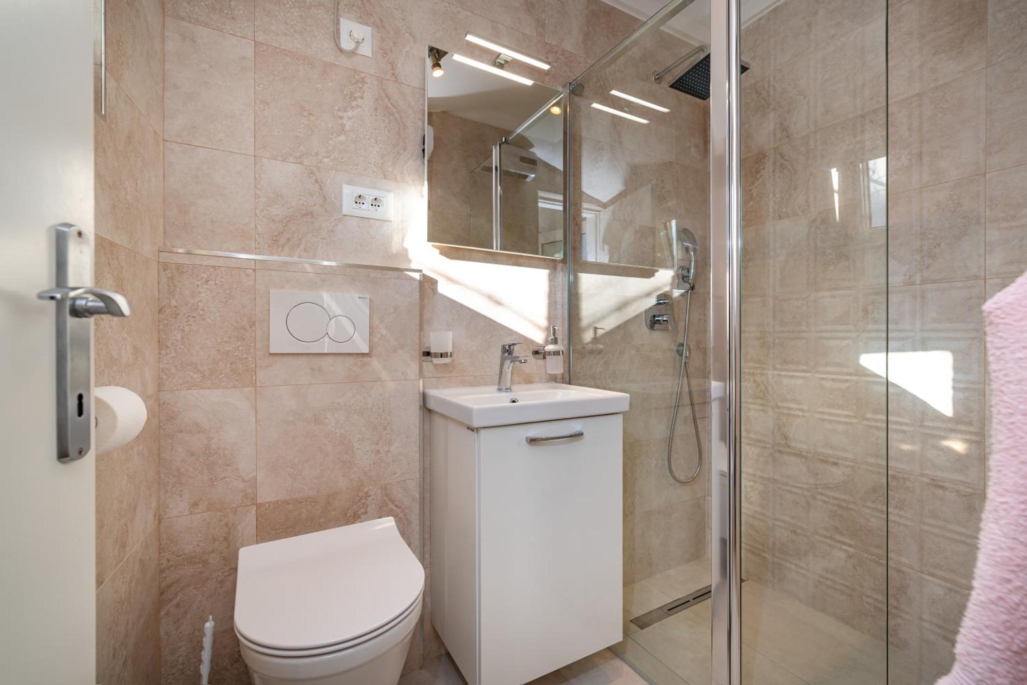 Mediterranean Terrace Apartment With Bikes & Sup Skradin Exteriör bild