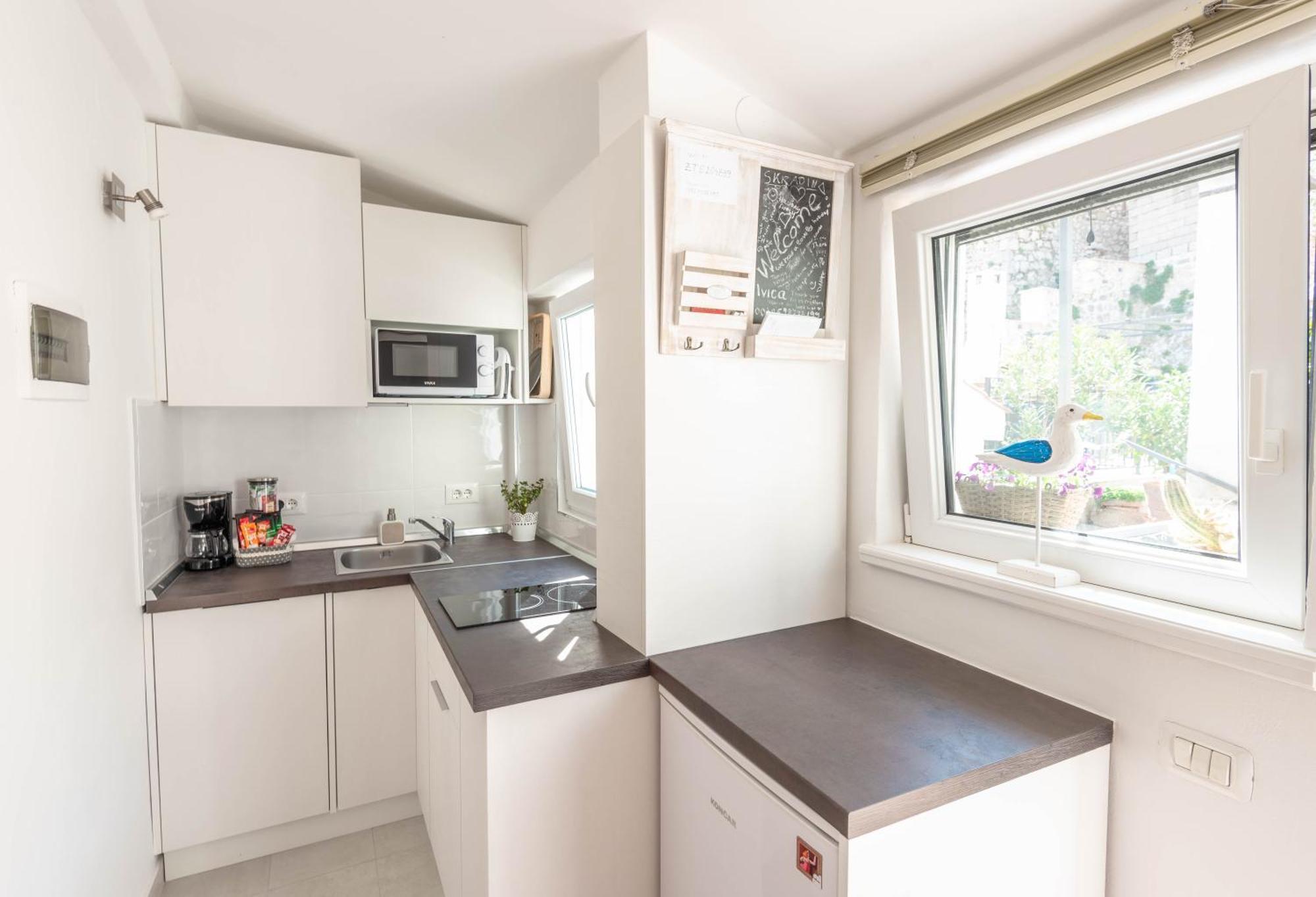 Mediterranean Terrace Apartment With Bikes & Sup Skradin Exteriör bild