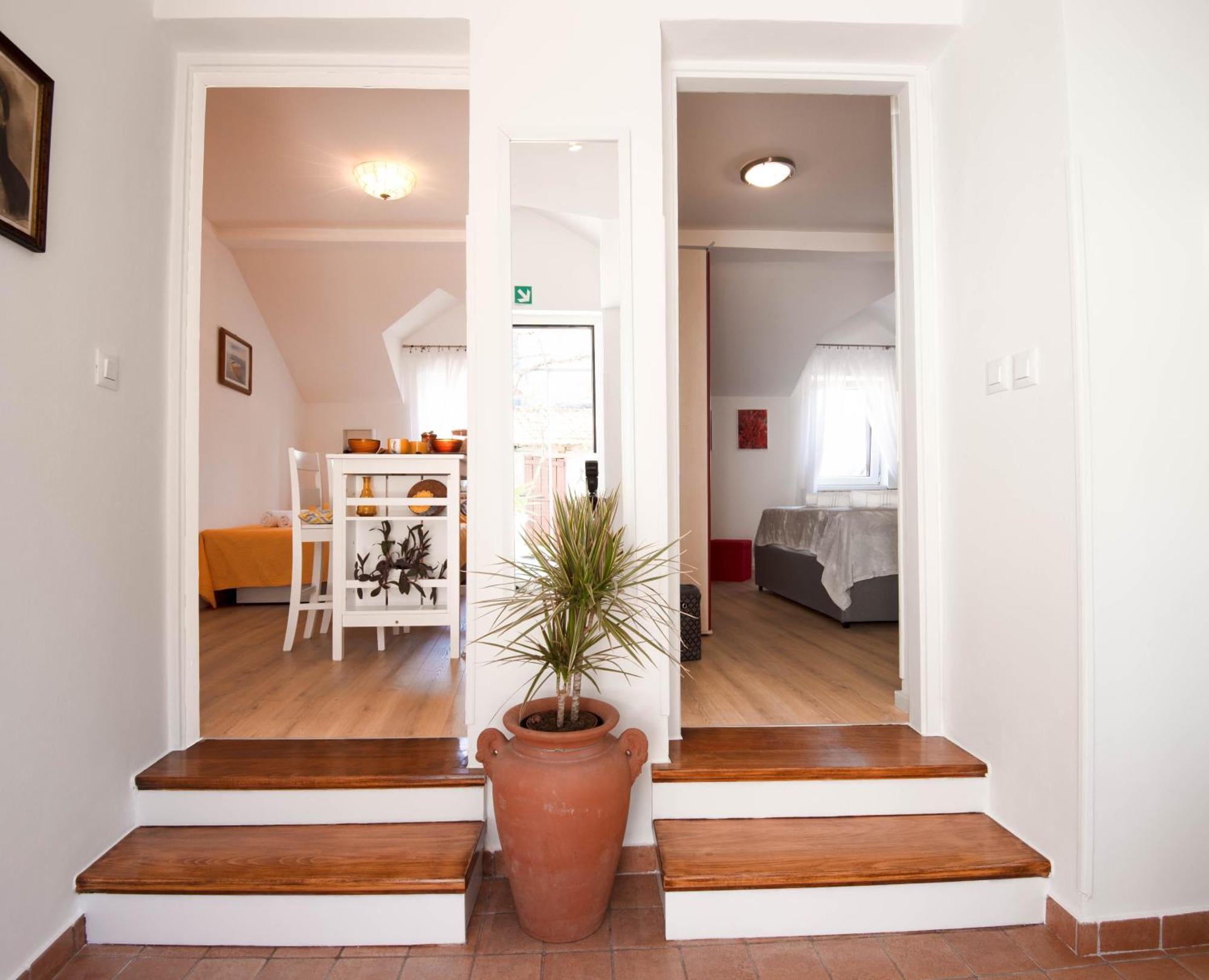 Mediterranean Terrace Apartment With Bikes & Sup Skradin Exteriör bild