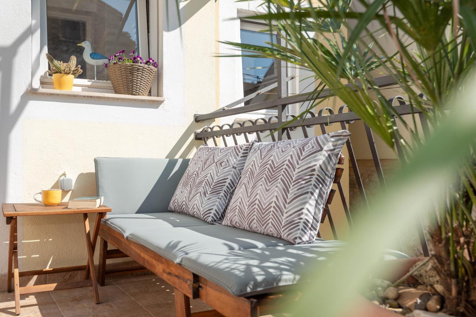 Mediterranean Terrace Apartment With Bikes & Sup Skradin Exteriör bild