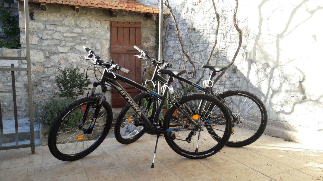 Mediterranean Terrace Apartment With Bikes & Sup Skradin Exteriör bild